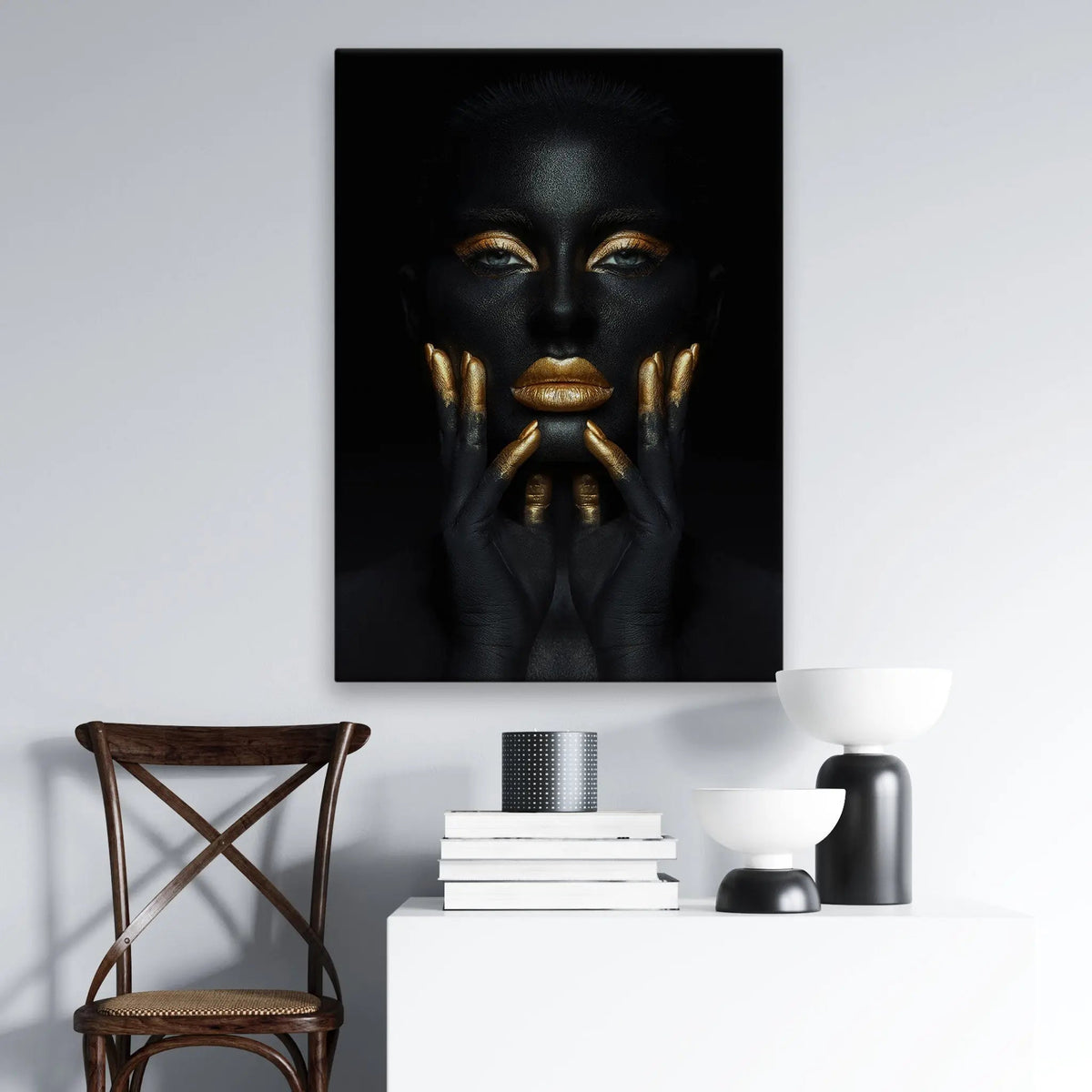 Tablou canvas ce iustreaza o femeie afro cu machiaj auriu gold african art woman