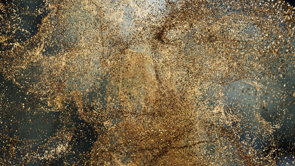 Tapet personalizat fine art cu sclipici auriu nisipos in prim plan sandy glitter