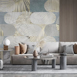 Tapet personalizat fine art cu frunze tropicale in nuante de alb auriu si albastru deschis tropical leaves blend
