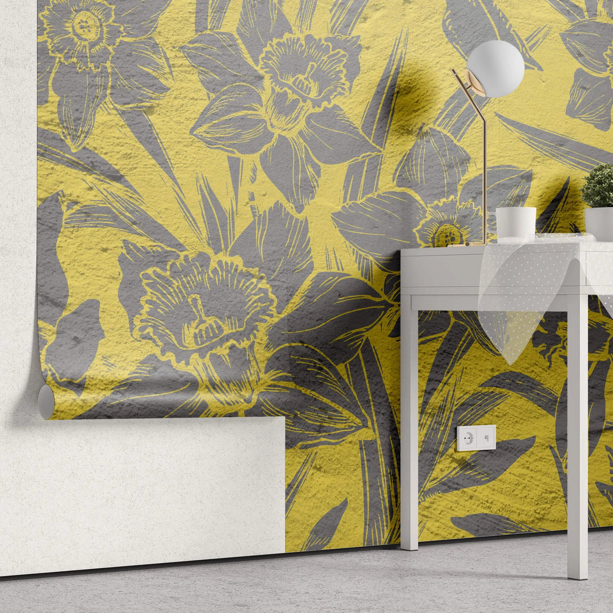 Tapet personalizat floral cu flori tropicale intr un contrast de galben gri cu efect de print pe beton in stil industrial tropical contrast