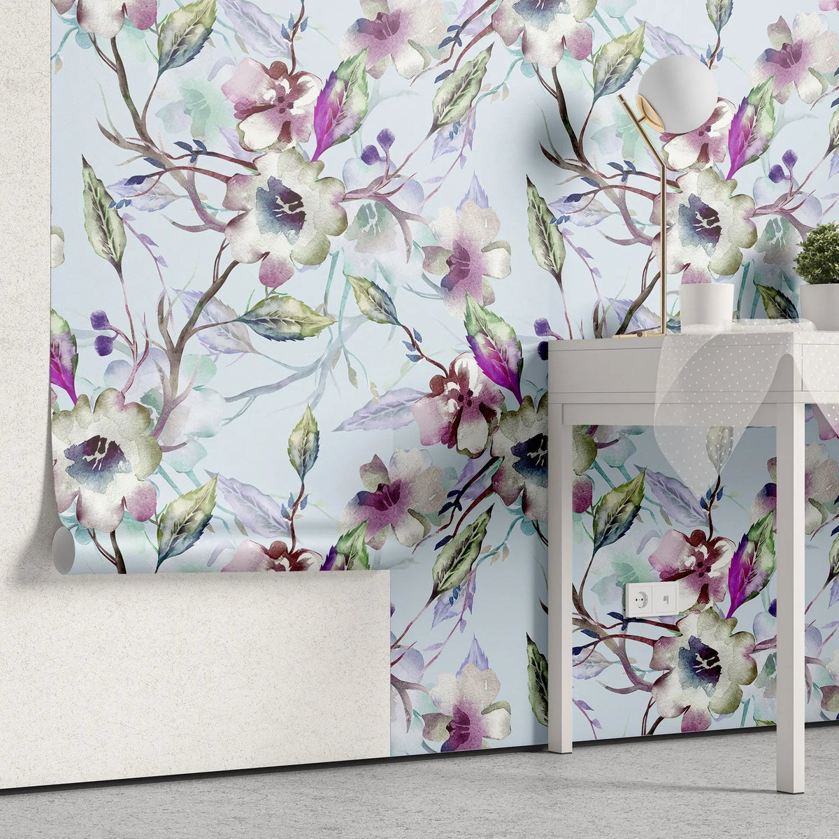 Tapet personalizat floral cu flori nocturne in nuante de mov pe un fundal albastru pal night flowers