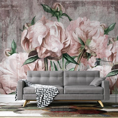 Tapet personalizat floral cu bujori rozalii pe fundal texturat de perete crapat blush peonies