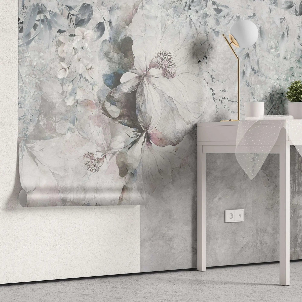 Tapet personalizat floral cu flori pictate in nuante subtile de roz si albastru intr un fundal gri texturat paintbrush flower