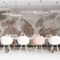 Tapet personalizat leaf cu frunze maro si flori de lotus roz pe un fundal alb deschis brown lotus