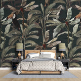 Tapet tropical personalizat cu frunze tropicale de bananier si animale tropicale – papagalul toco toucan sau tucanul urias leopard si zebre pe un fundal inchis dark tropical fauna