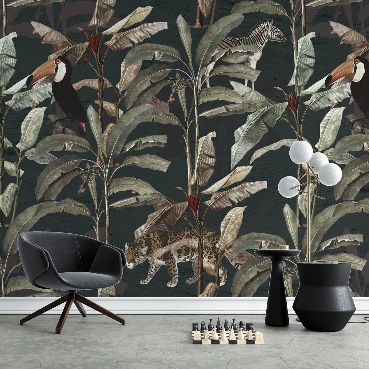 Tapet tropical personalizat cu frunze tropicale de bananier si animale tropicale – papagalul toco toucan sau tucanul urias leopard si zebre pe un fundal inchis dark tropical fauna