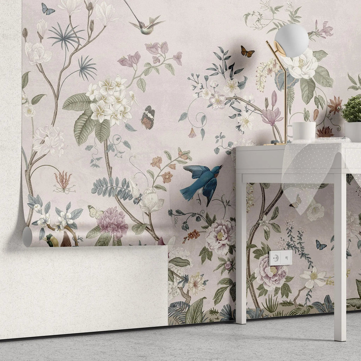 Tapet personalizat oriental cu gradina chinezeasca plina de flori si animale pe un fundal roz pastel chinoiserie garden