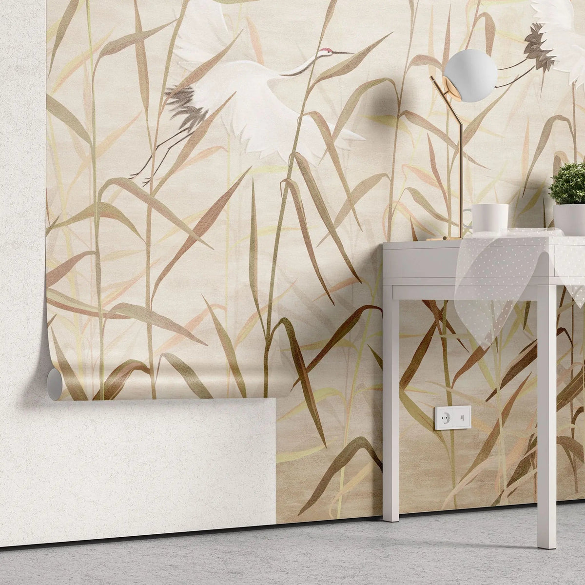 Tapet personalizat oriental cu cocori japonezi zburand printre plante de stuf reed cranes
