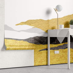 Tapet Japandi cu munti abstracti texturati cu motive japoneze in nuante aurii si negre - ZENITH OF GOLD