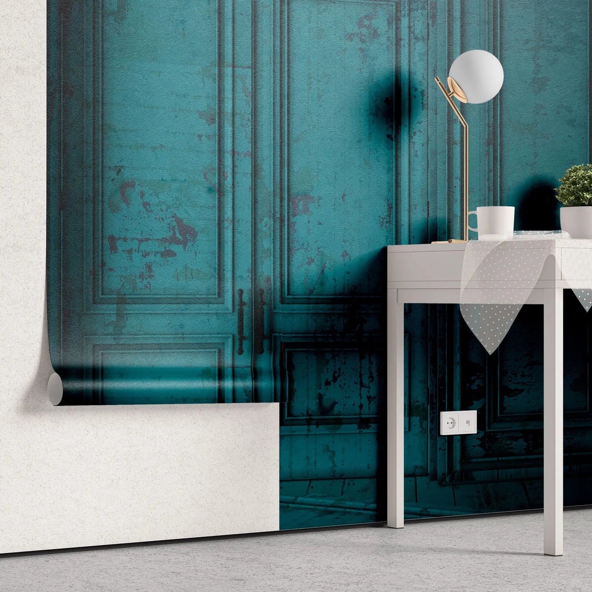 Tapet personalizat retro&vintage cu model de perete vechi in nuante turcoaz intense care creeaza atmosfera de arhitectura retro si vintage torqoise