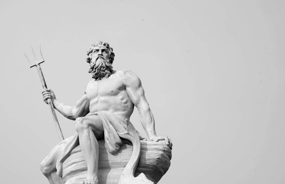 Fototapet Personalizat Victorian cu statuia lui Poseidon in alb negru - POSEIDON