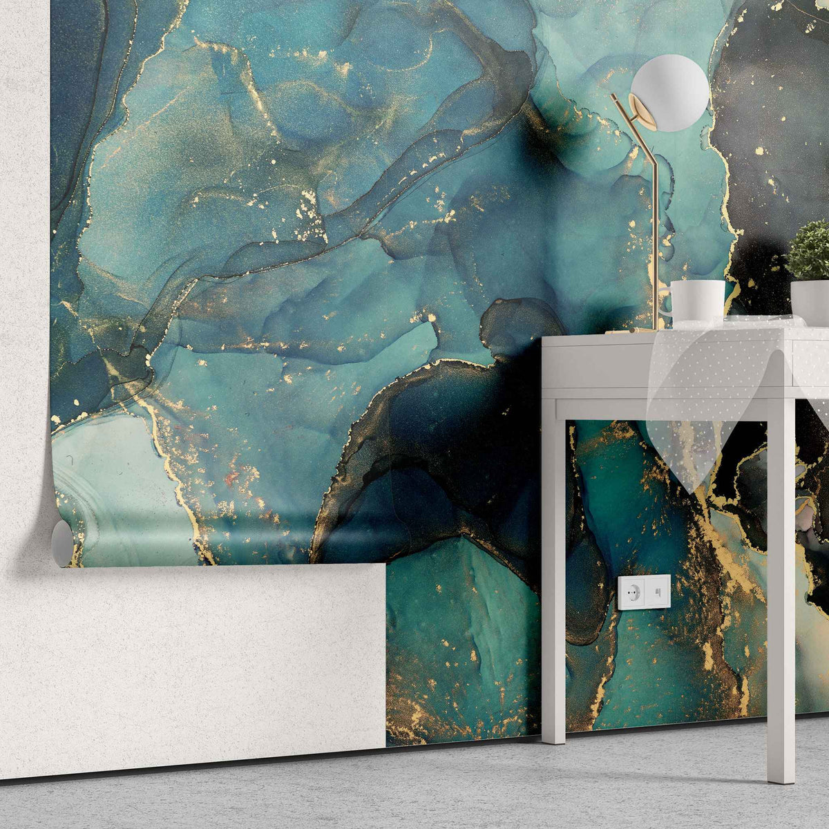 Tapet personalizat marble in nuante de verde albastru si negru cu insertii aurii stormy sea