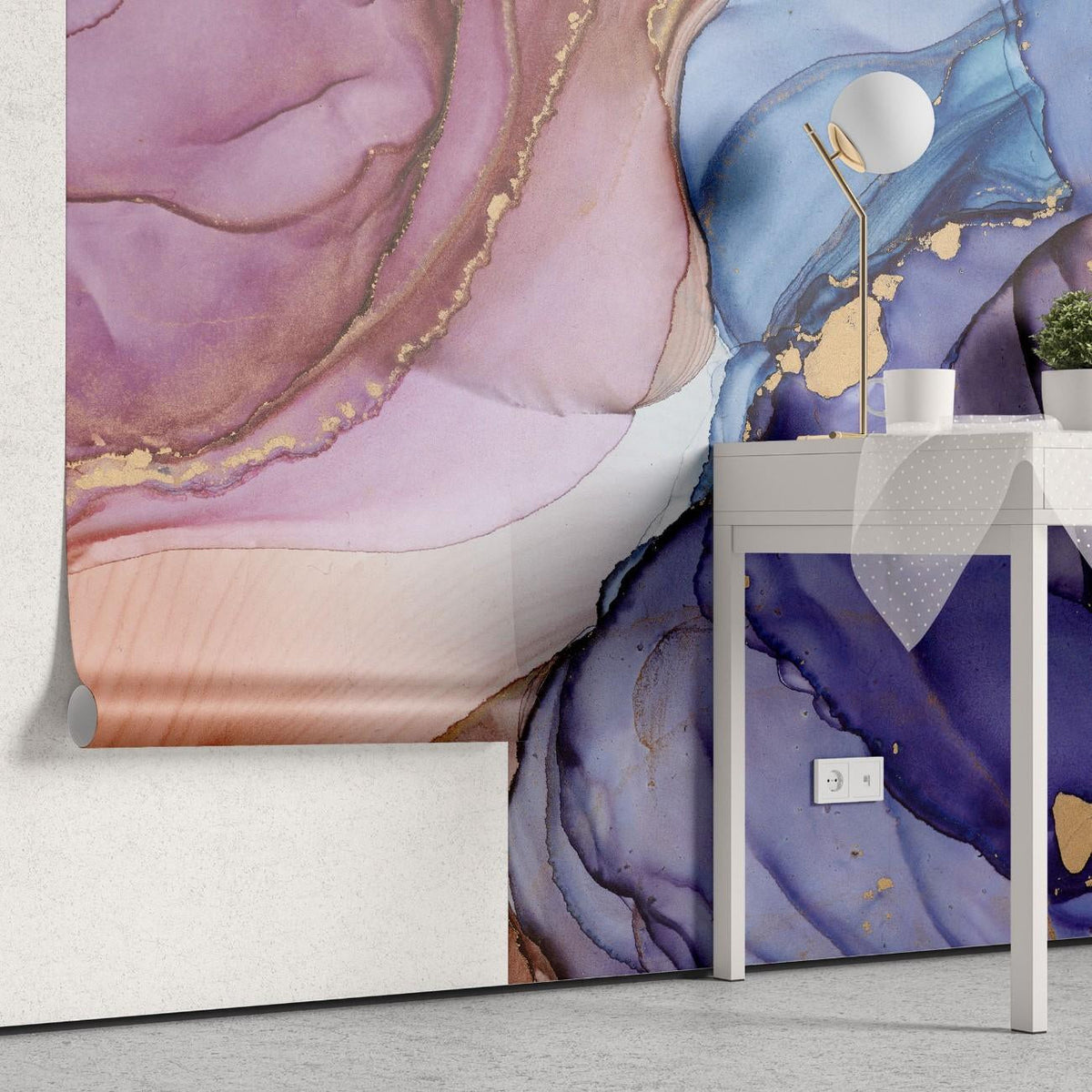Tapet personalizat marble cu o marmura dramatica in tonuri profunde de indigo si albastru inchis aducand o nota de mister indigo
