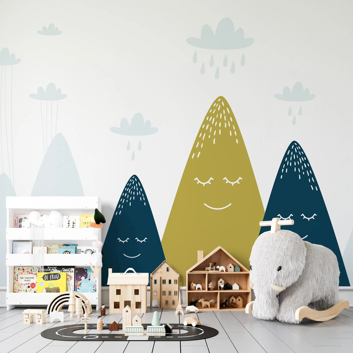 Tapet personalizat natura pentru copii cu munti strabatuti de ploaie rainy mountains