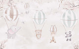 Tapet Personalizat Lumea Animalelor cu animale exotice zburand agatate de baloane - ANIMAL BALOONS
