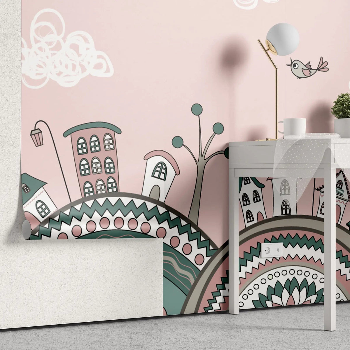 Tapet personalizat micii exploratori pentru copii cu baloane cu aer cald deasupra orasului roz pink city